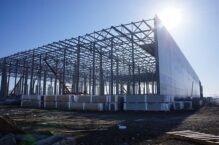 Девелоперы компенсируют низкие объемы складского рынка